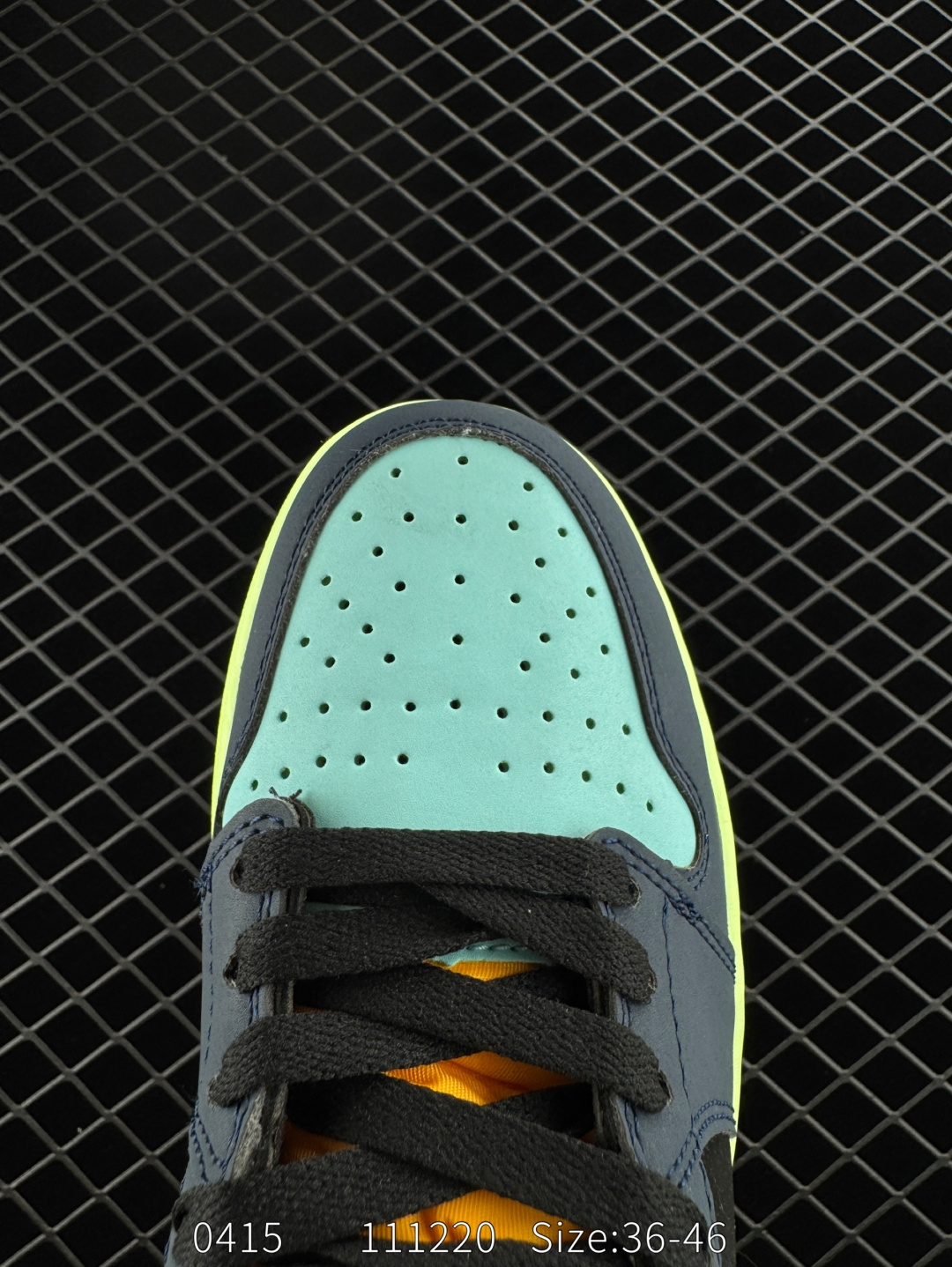 Nike Air Jordan 1 Retro Mid